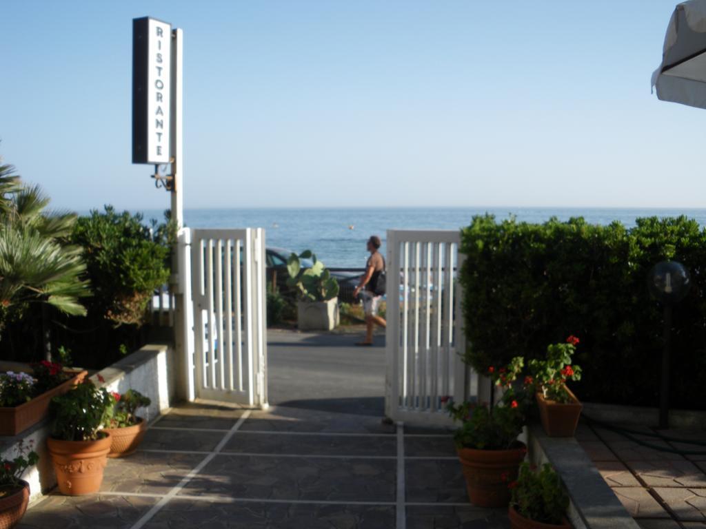 Hotel Neptunus Nettuno Kültér fotó
