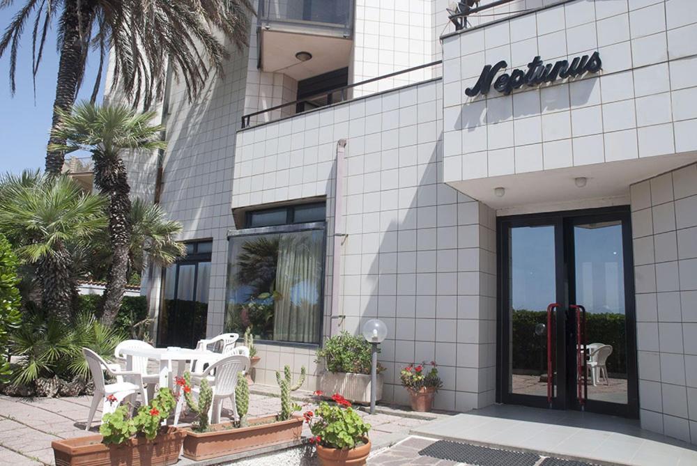 Hotel Neptunus Nettuno Kültér fotó